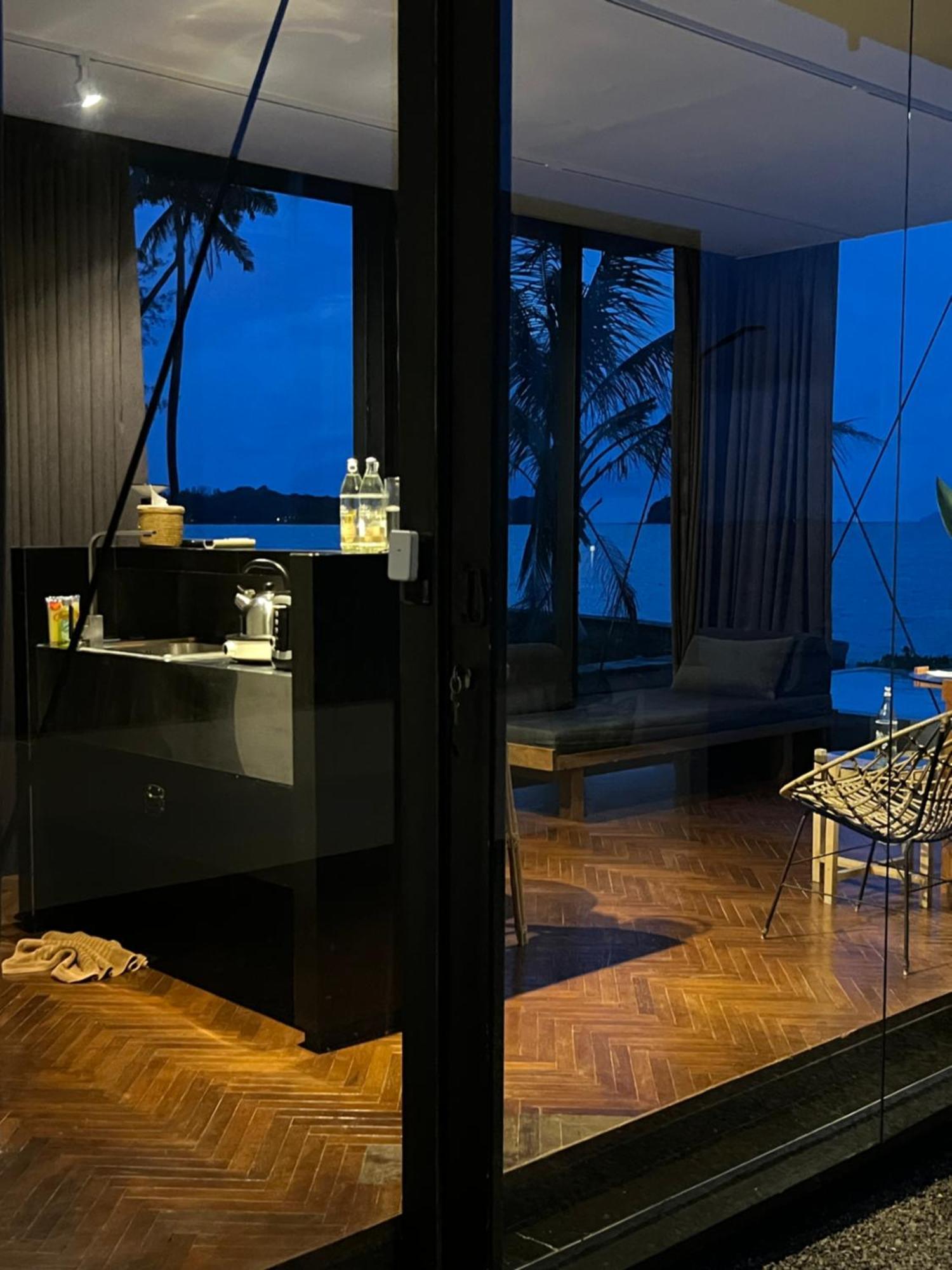 Deepspace Cabin On Quiet Beach Ko Lanta エクステリア 写真